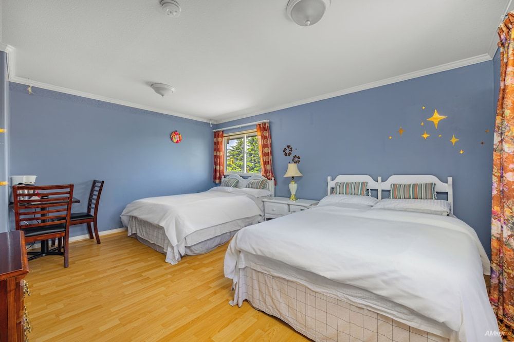 Deluxe Room, 2 Queen Beds, Non Smoking