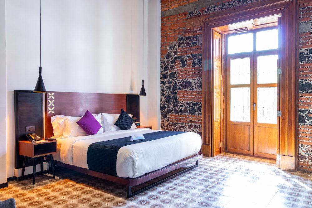 Casa de la Luz Hotel Boutique Junior Suite 1 King Bed 3