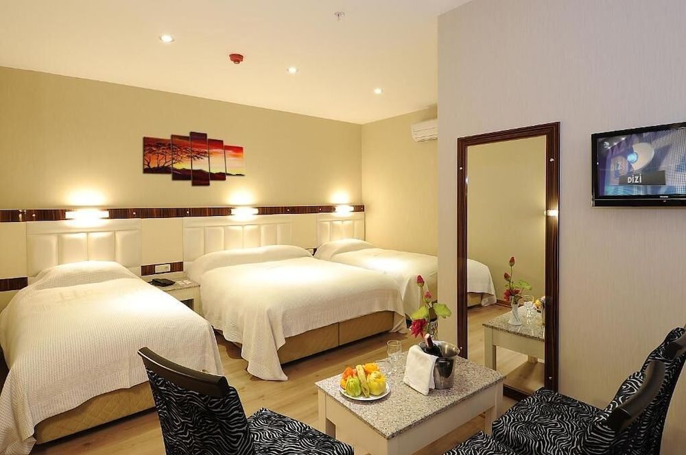 undefined The City Port Hotel 10