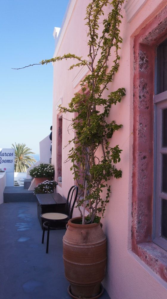 undefined Marcos Rooms 8