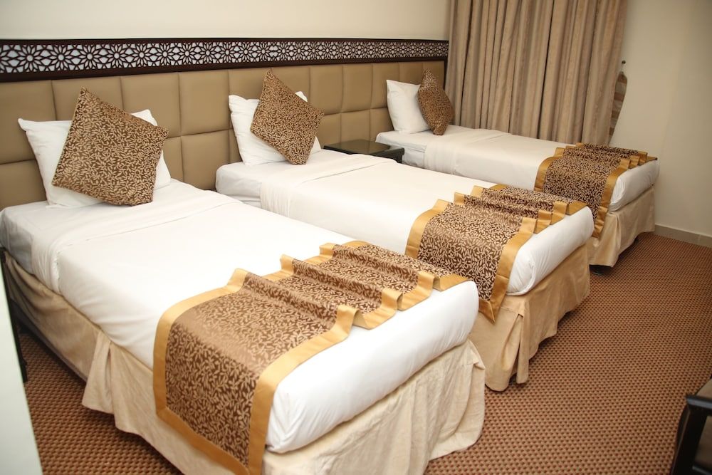 undefined Kyona Alaziziyah 2