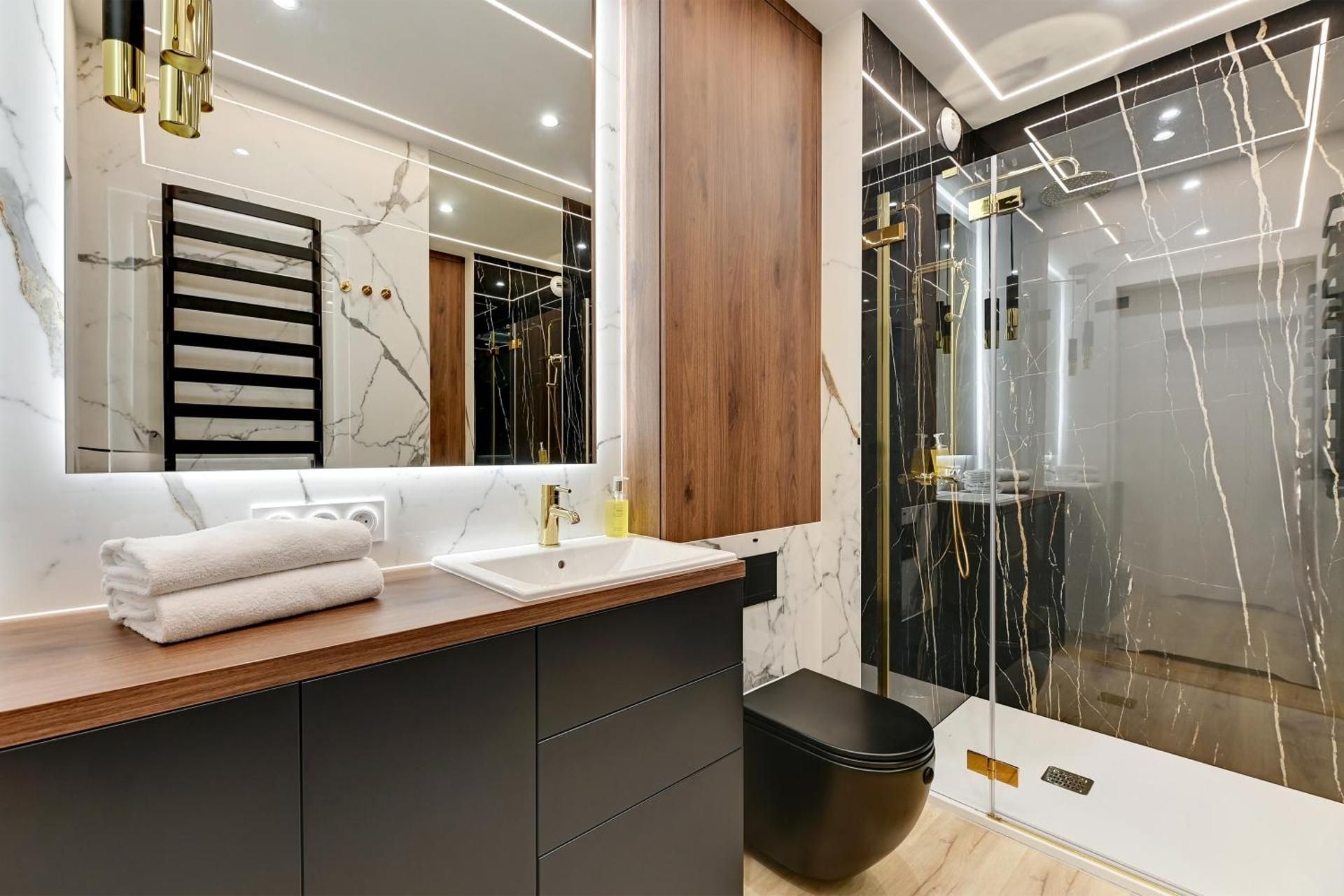 Apartment with Terrace and swimming pool access