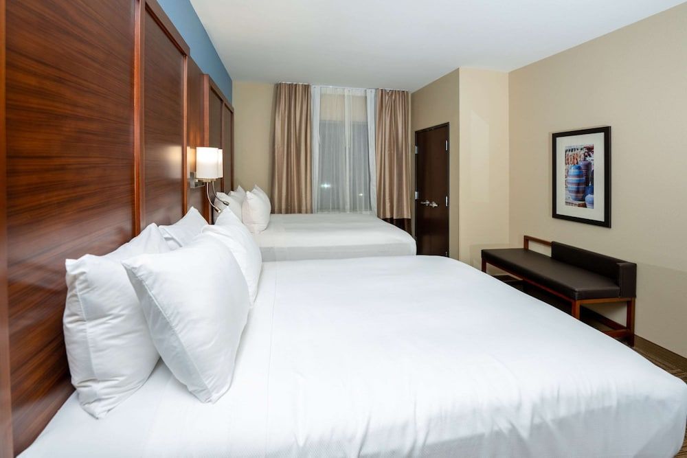 Suite, Multiple Beds, Accessible, Non Smoking