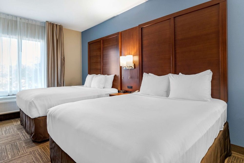Suite, Multiple Beds, Non Smoking