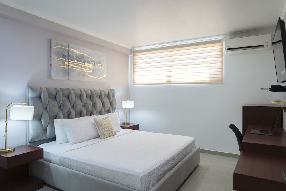 Victoria City Hotel Standard Double Room, 1 King Bed 11