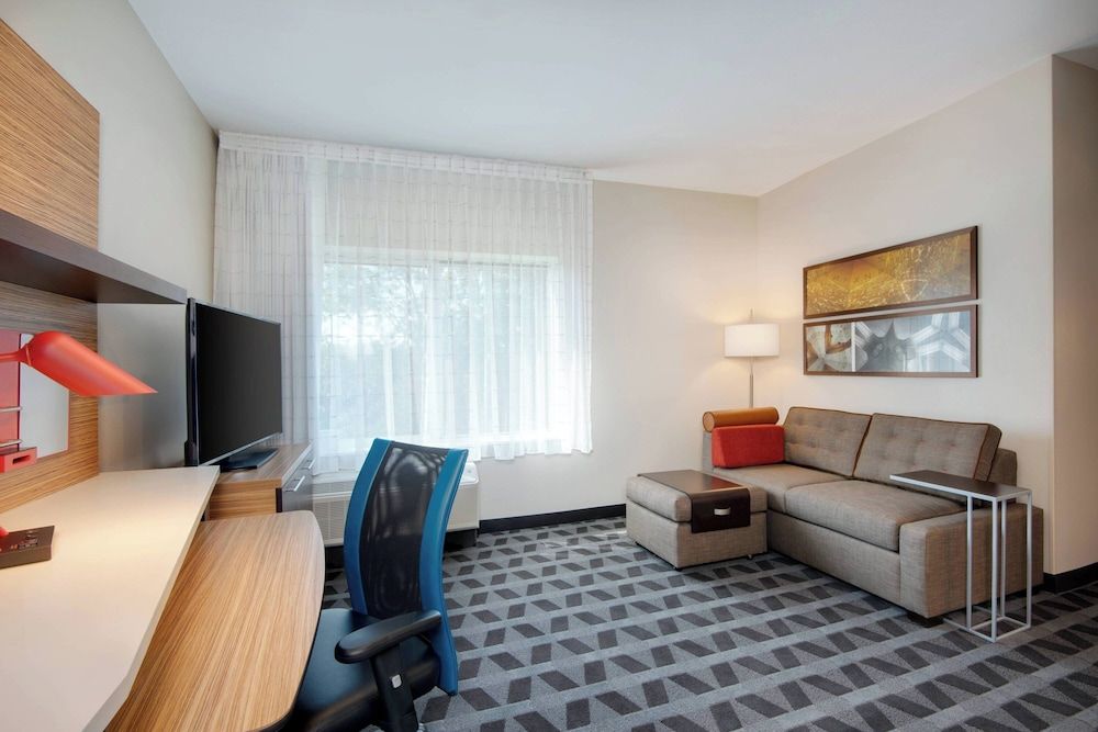 Suite, 1 Bedroom, Non Smoking (Mobility/Hearing Accessible, Tub)
