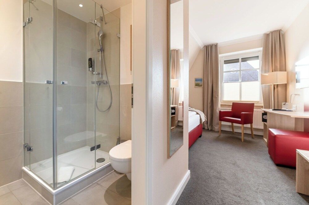 Nordsee-Hotel Hinrichsen Comfort Single Room 4