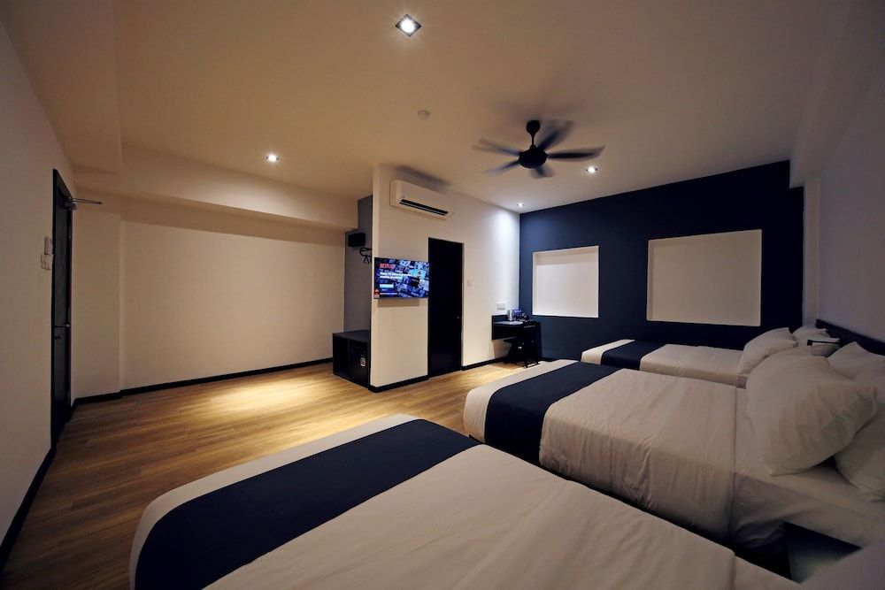 Premium Family-5 Room
