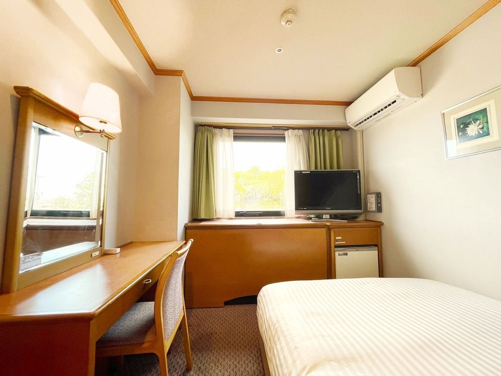 Standard Double Room, Smoking