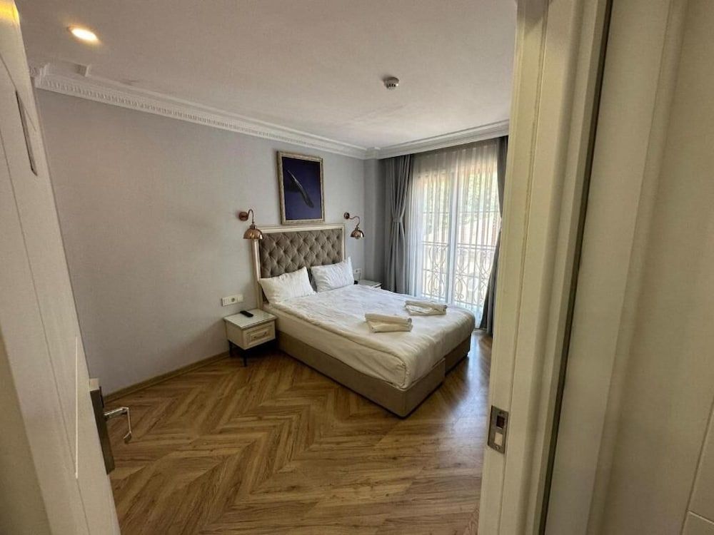 Good Night Hotel Istanbul Large Standard Double Room 2