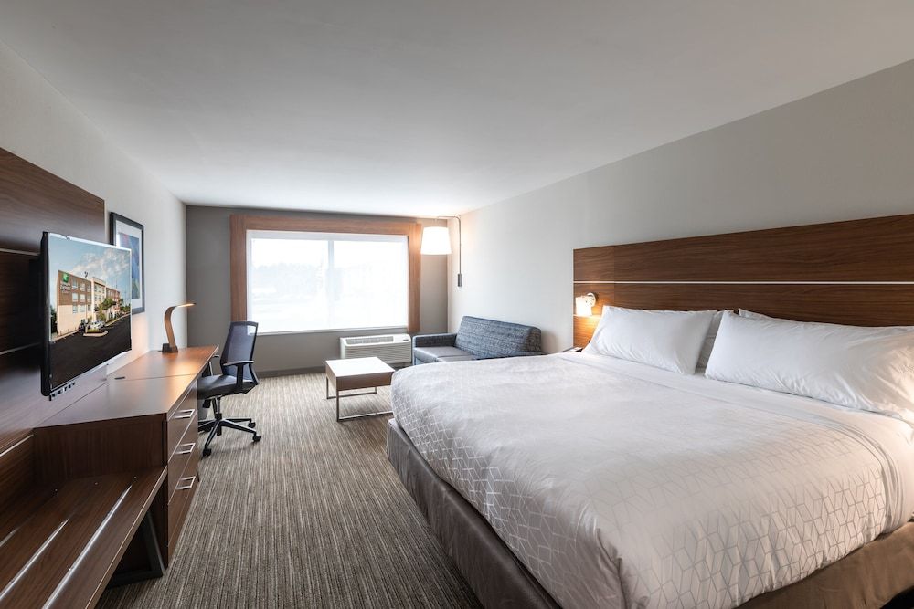 Suite, 1 King Bed (Additional Living Area)