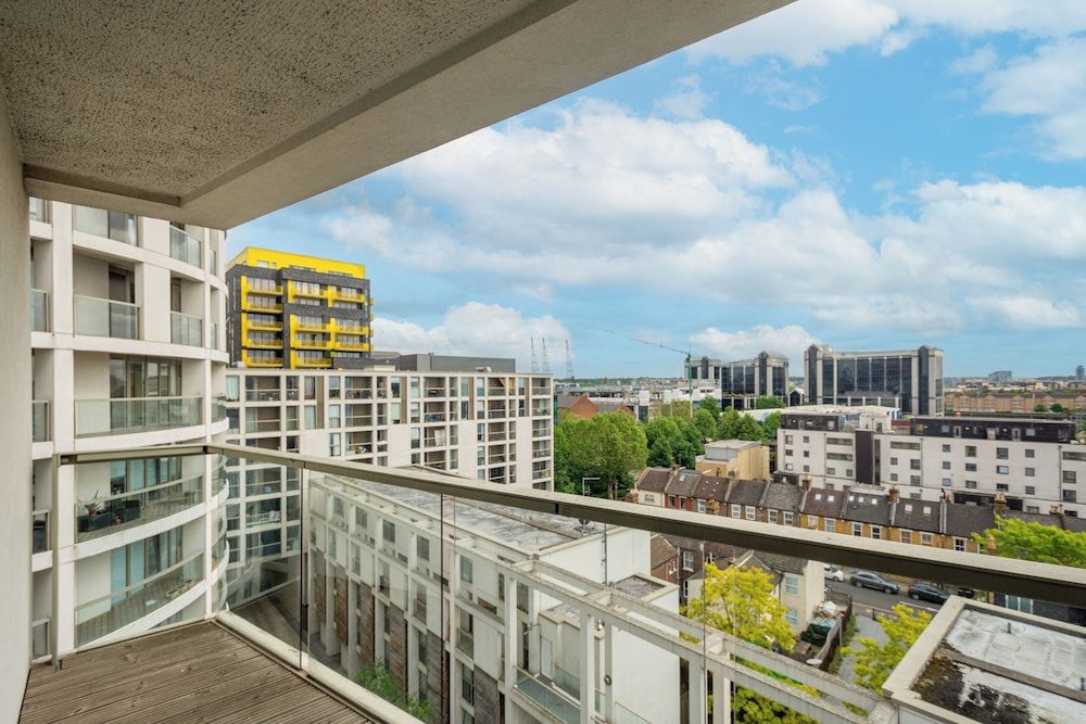 undefined Spacious Serviced Apartments Canary Wharf 4