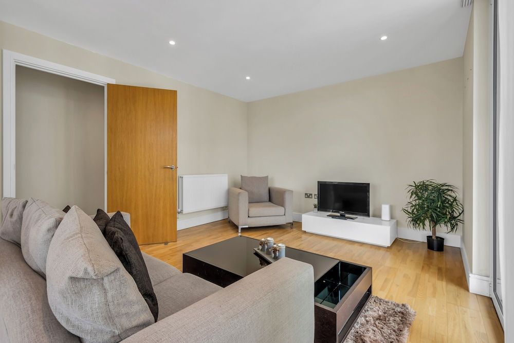 undefined Spacious Serviced Apartments Canary Wharf 7