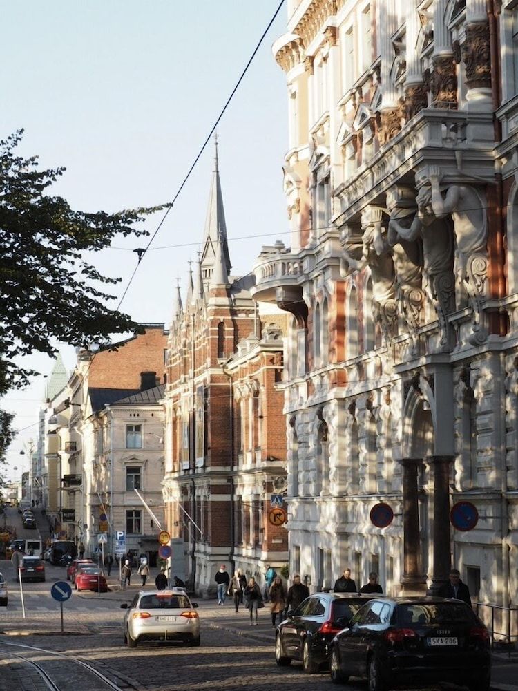 undefined Bob W KOTI Ullanlinna 7