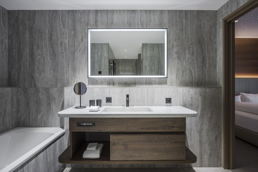 Hotel Am Schloss Aurich Schlossresidenz Deluxe Suite 5