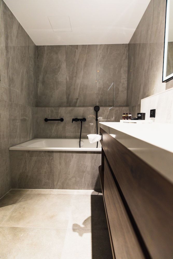 Hotel Am Schloss Aurich Schlossresidenz Deluxe Suite 3