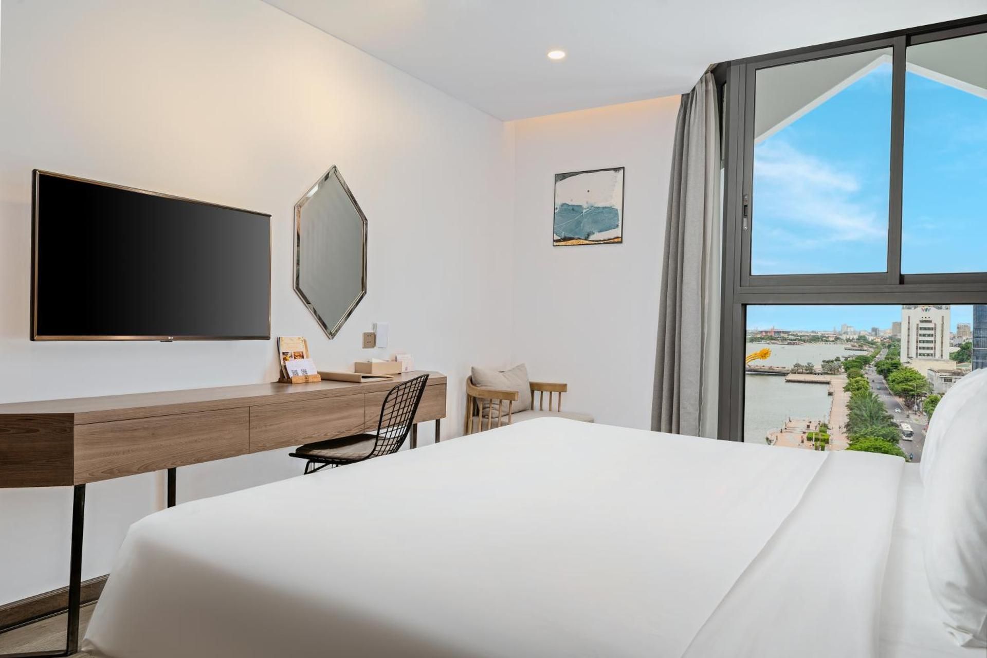 undefined Haian Riverfront Hotel Da Nang 9