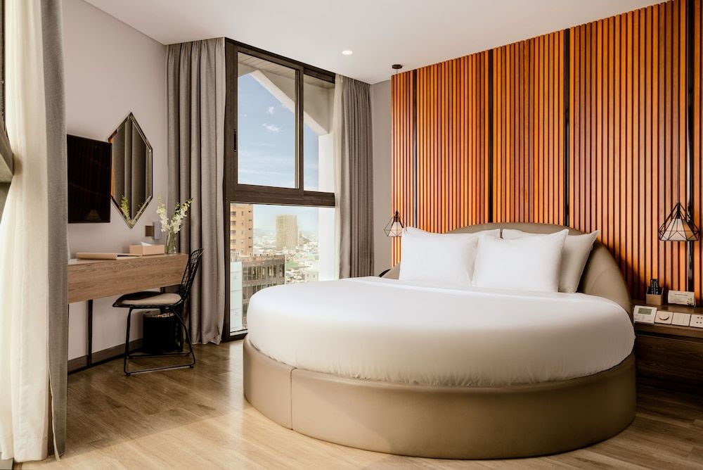 undefined Haian Riverfront Hotel Da Nang 4