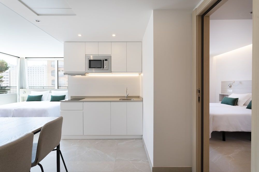 Halley Hotel & Apartments Affiliated by Meliá Apartment, 2 Bedrooms (2+3) 2