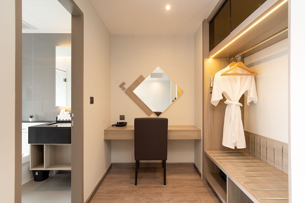 Thaya Hotel Bangkok Deluxe Twin Room 6