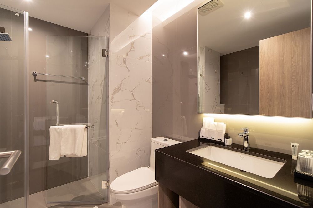 Thaya Hotel Bangkok Executive Double Room 13