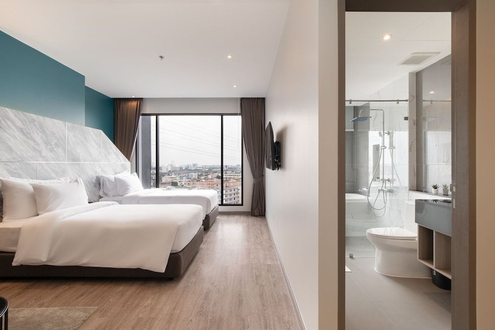 Thaya Hotel Bangkok Deluxe Twin Room