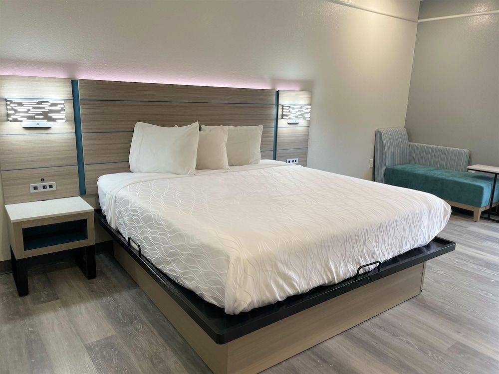 undefined Sonesta Essential North Houston 3