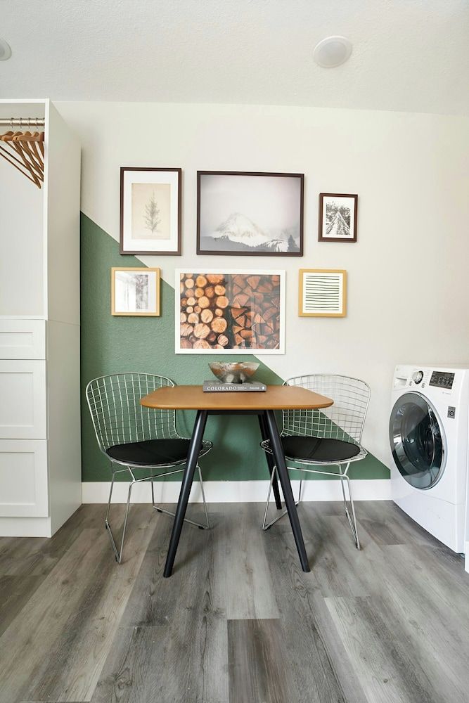 Sonder by Marriott Bonvoy Osage Apartments LoHi Studio, 1 Queen Bed (Mobility Accessible w/ Roll-in Shower) 4