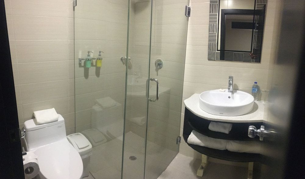 Hotel Los Almendros Junior Suite, 1 King Bed, Non Smoking 4