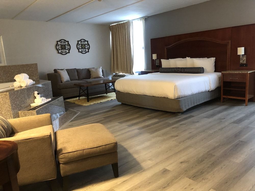 Honeymoon Suite, 1 King Bed, Non Smoking