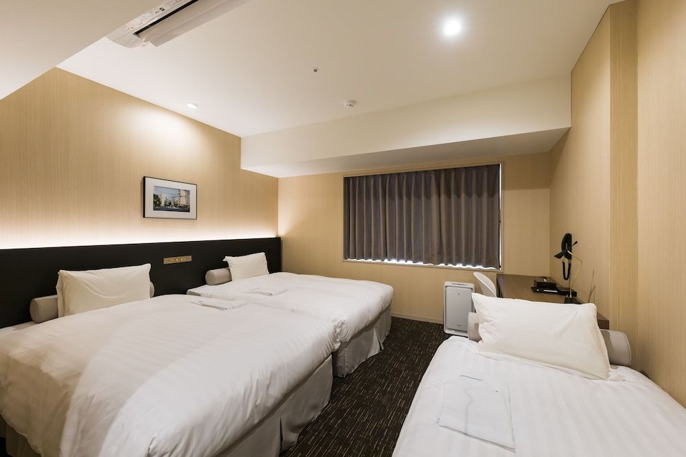 Moderate Twin Room For 3 People, Non Smoking