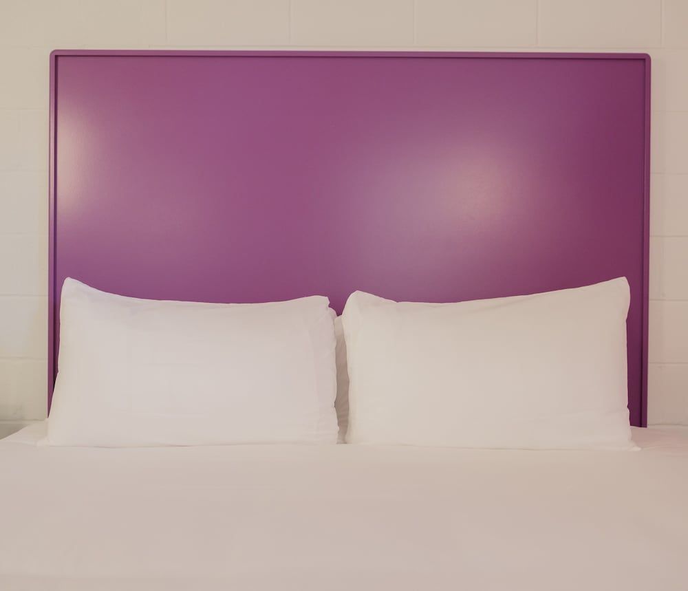 Room 211: Cozy King