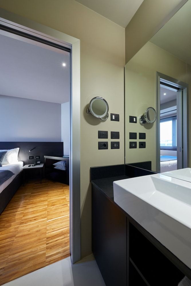 Delparco Hotel Basic Single Room 6