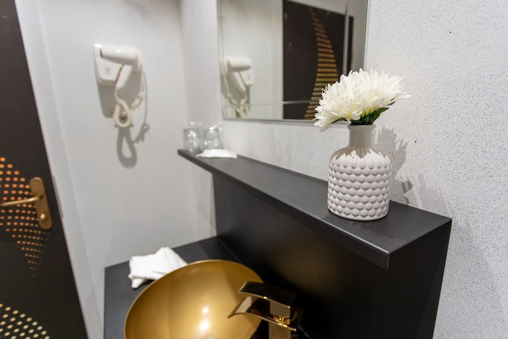 Timeout Heritage Hotel Zagreb Historicism Room, Atrium View 7