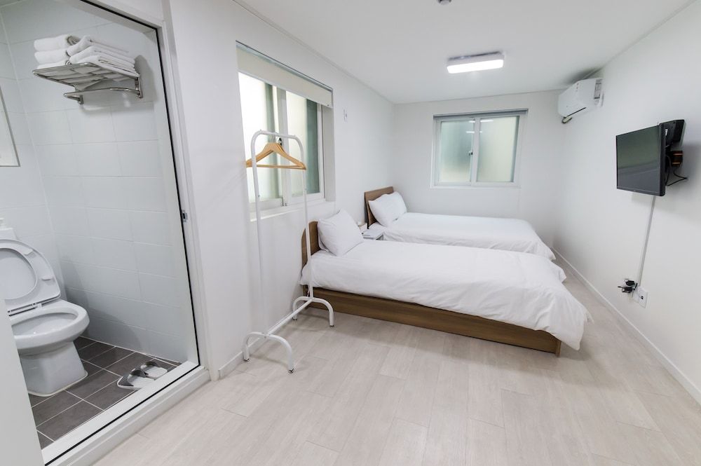 undefined Kpop Haus 6