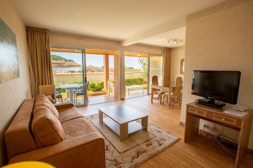 Comfort Apartment, 1 Bedroom, Terrace, Garden View