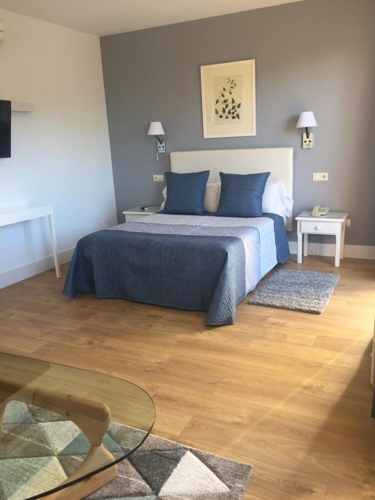 Double or Twin Room, Mountain View