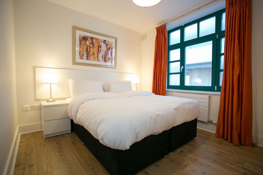 City Apartment, 2 Bedrooms, Kitchen, City View