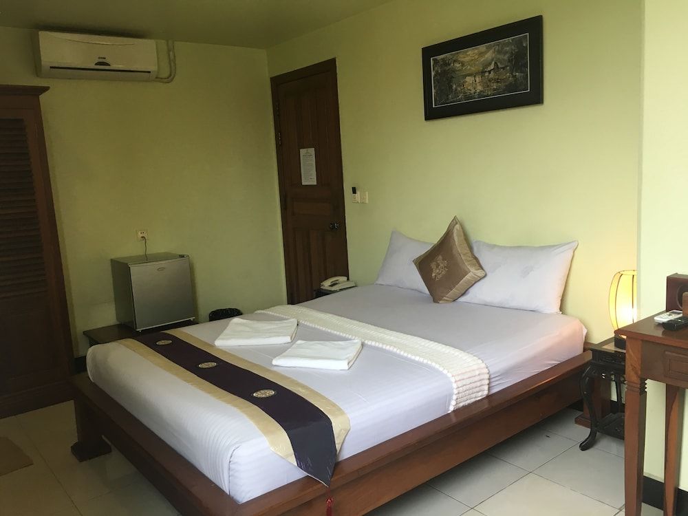 undefined Star Wood Inn 3