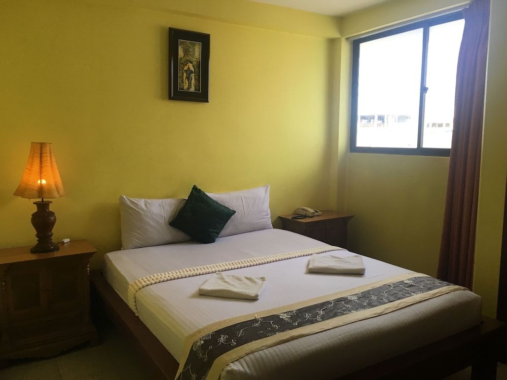 undefined Star Wood Inn 5