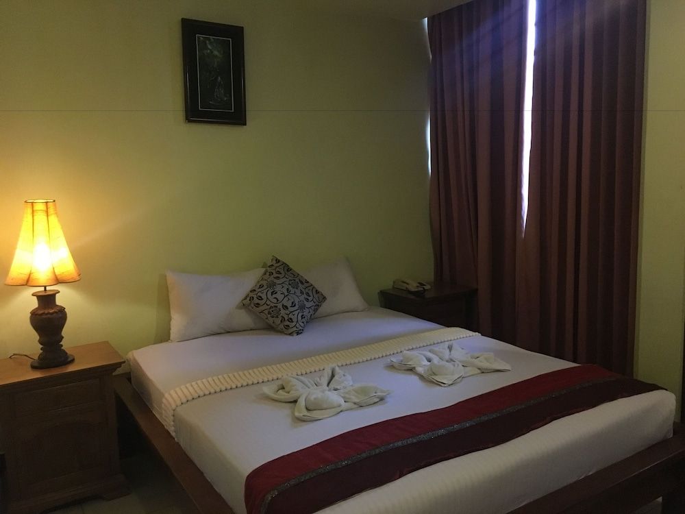 undefined Star Wood Inn 7