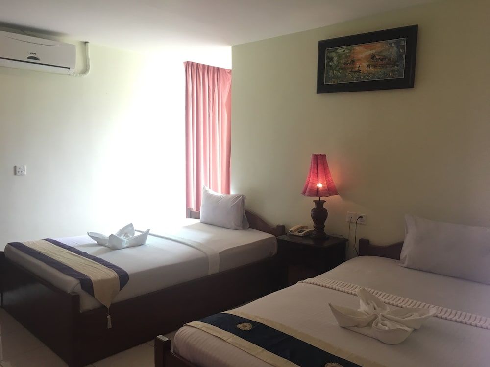 Star Wood Inn Standard Twin Room 7