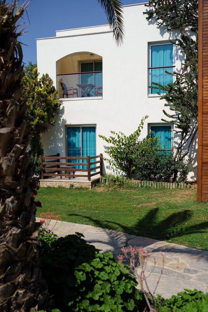 undefined Costa Luvi Hotel 7