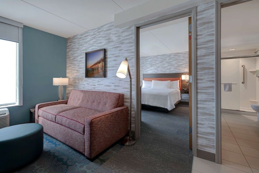 Premium Suite, 1 King Bed with Sofa bed (Hearing)