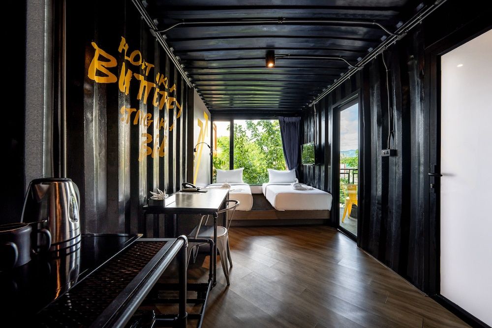 Hivetel Standard Twin Room 3