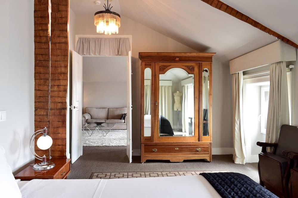 Palacete Chafariz D'El Rei by Unlock Hotels Deluxe Suite, River View 6