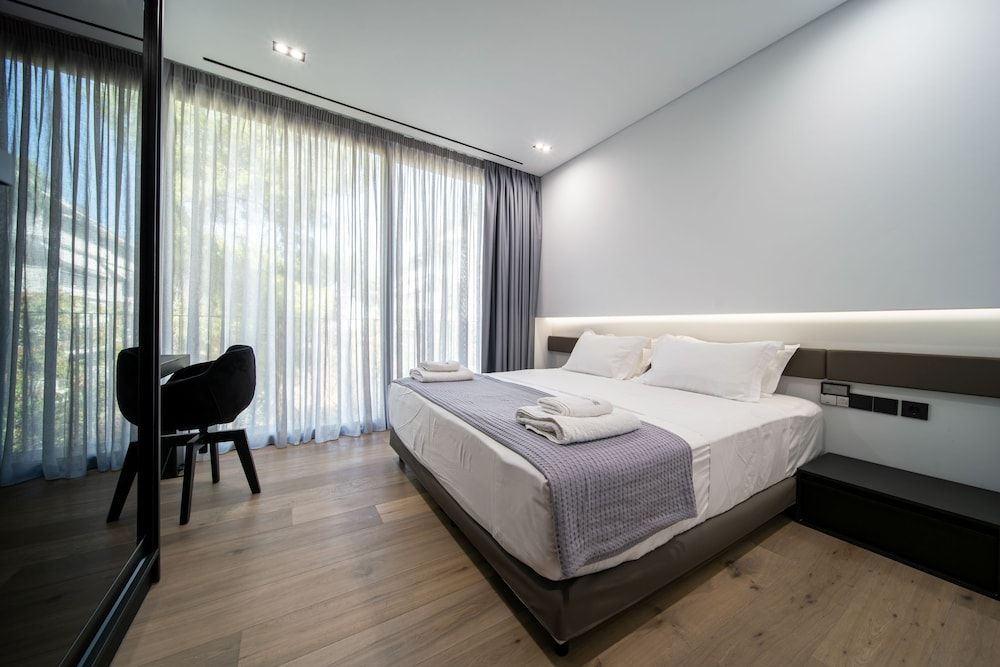 undefined The Duke Boutique Suites 5