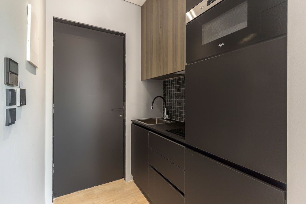 The Duke Boutique Suites Deluxe Studio, 1 Queen Bed, Hill View (201) 8