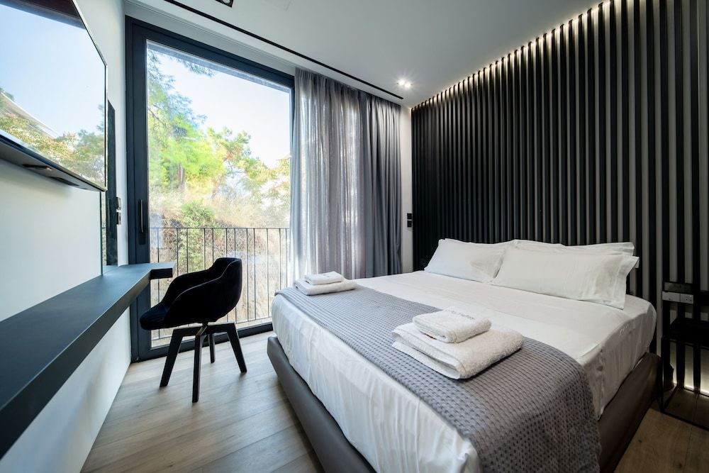 undefined The Duke Boutique Suites 4