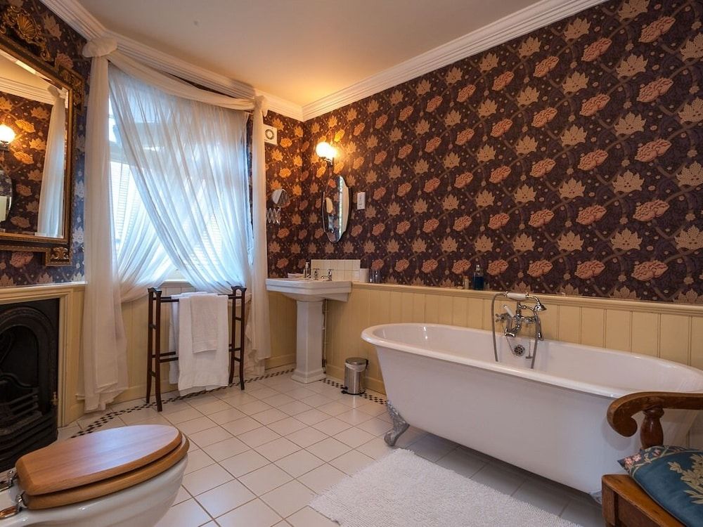 Ardwyn House Luxury Double Room, Ensuite 4